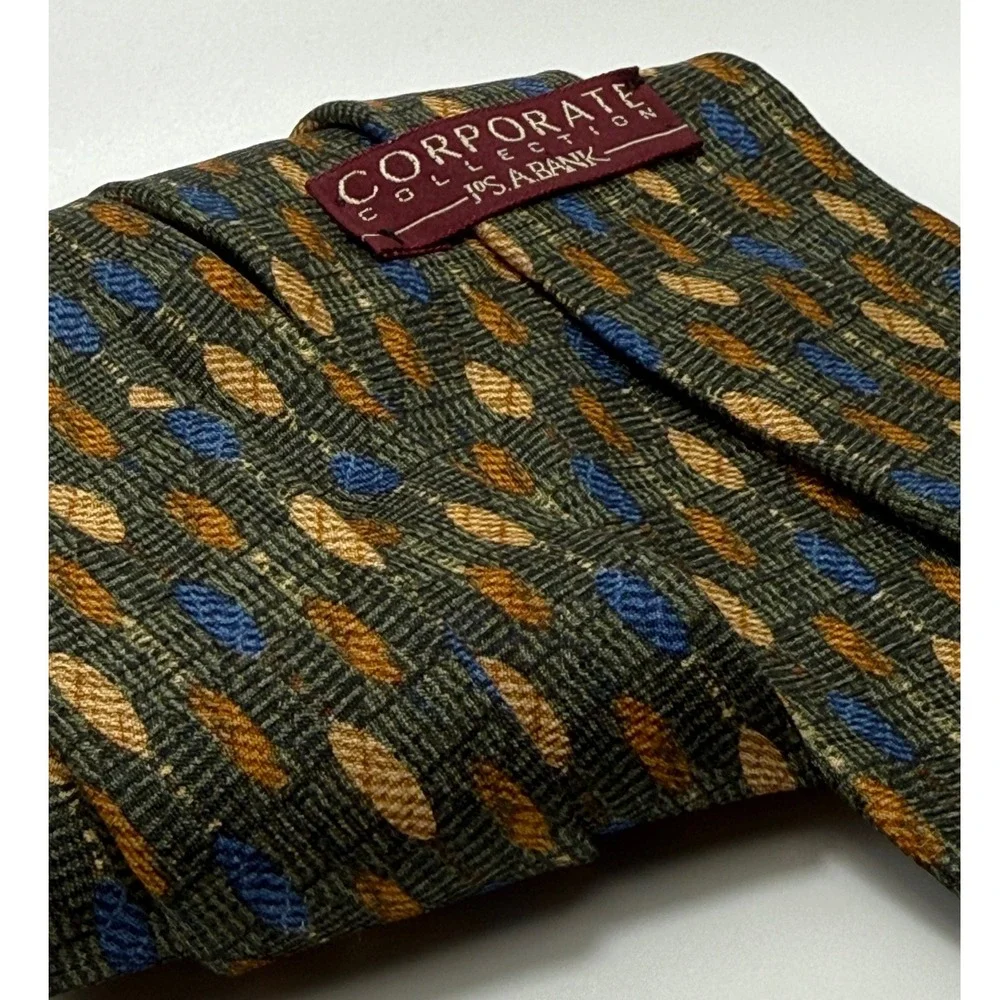 Jos A Bank Silk Necktie 4